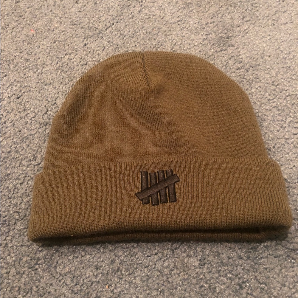 army green beanie by UNDEFEATED